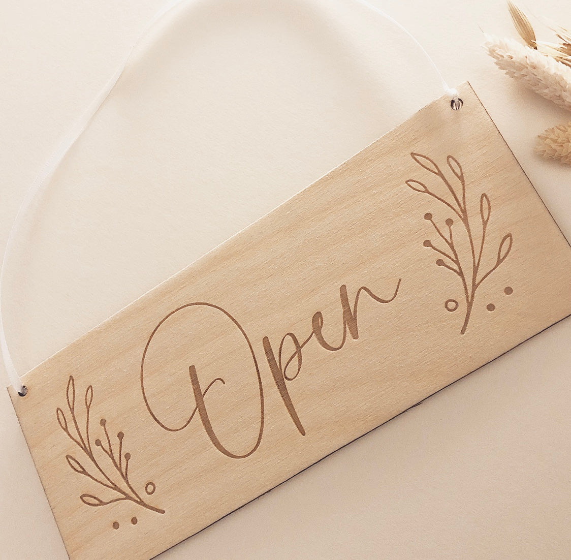 Open/ Closed double sided plaque